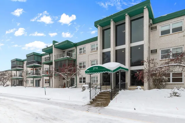 $169,824 | 2710 Dale Street North, Unit B307, Roseville, MN 55113