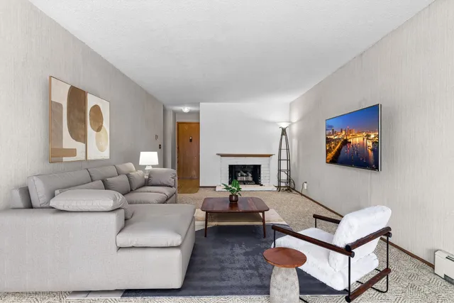 $169,824 | 2710 Dale Street North, Unit B307, Roseville, MN 55113