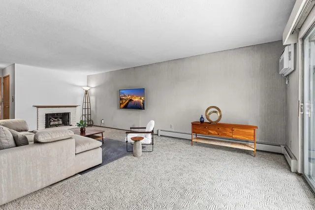 $169,824 | 2710 Dale Street North, Unit B307, Roseville, MN 55113