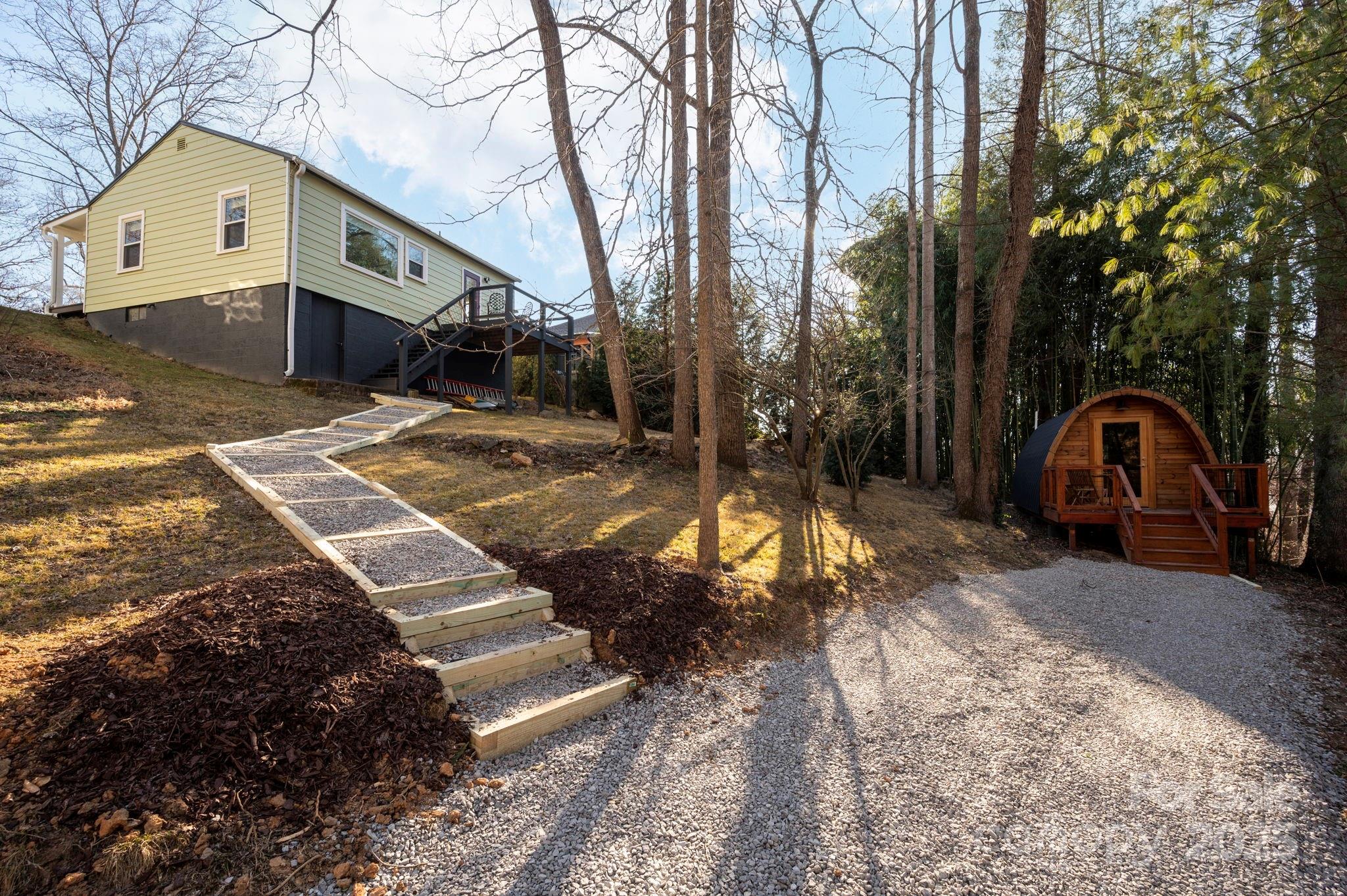 19 Pickwick Road Asheville, NC 28803 - Photo 24 of 35 Gallery Image 24