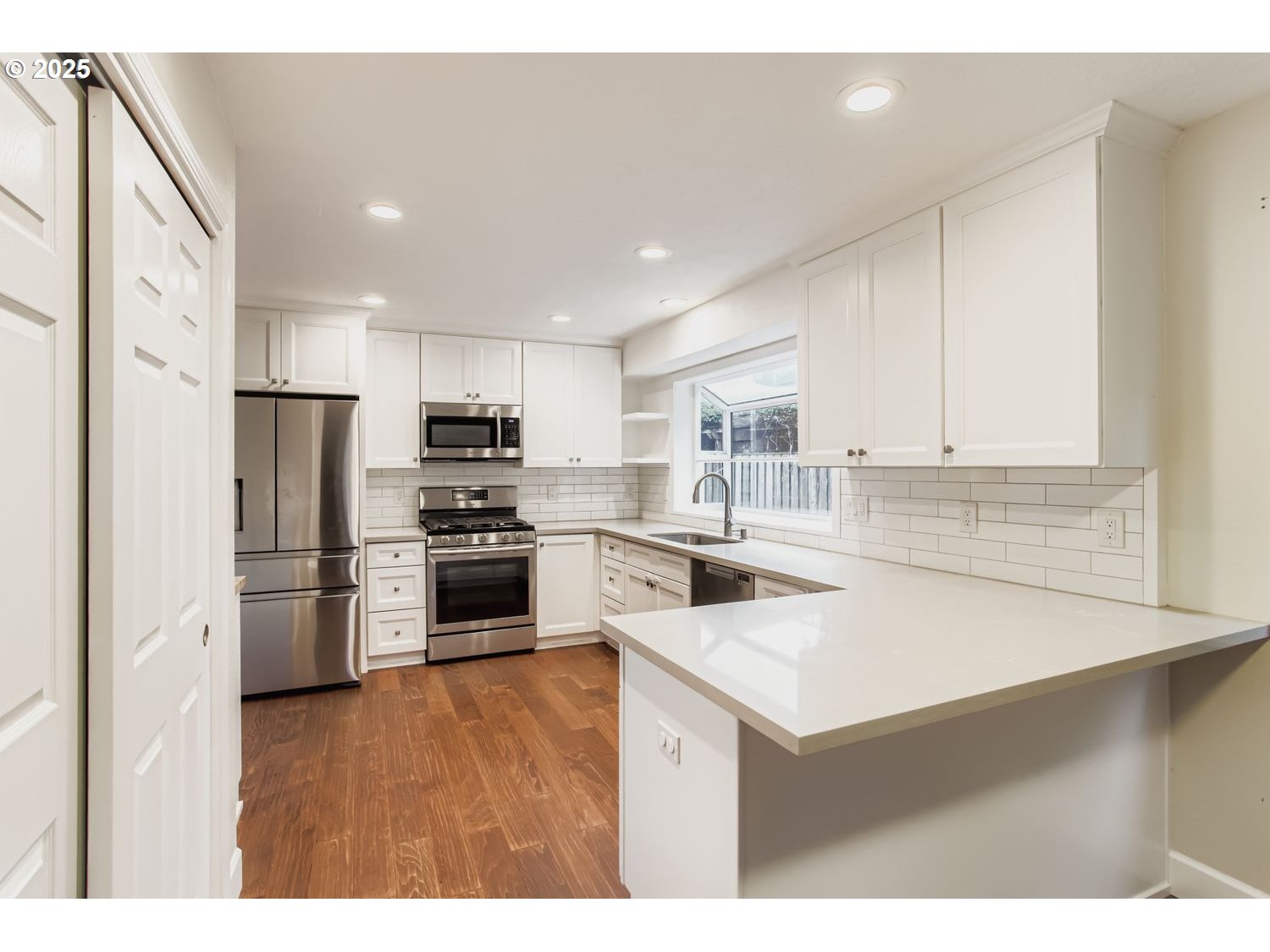 32400 Southwest Estates Court South Wilsonville, OR 97070 - Photo 13 of 41