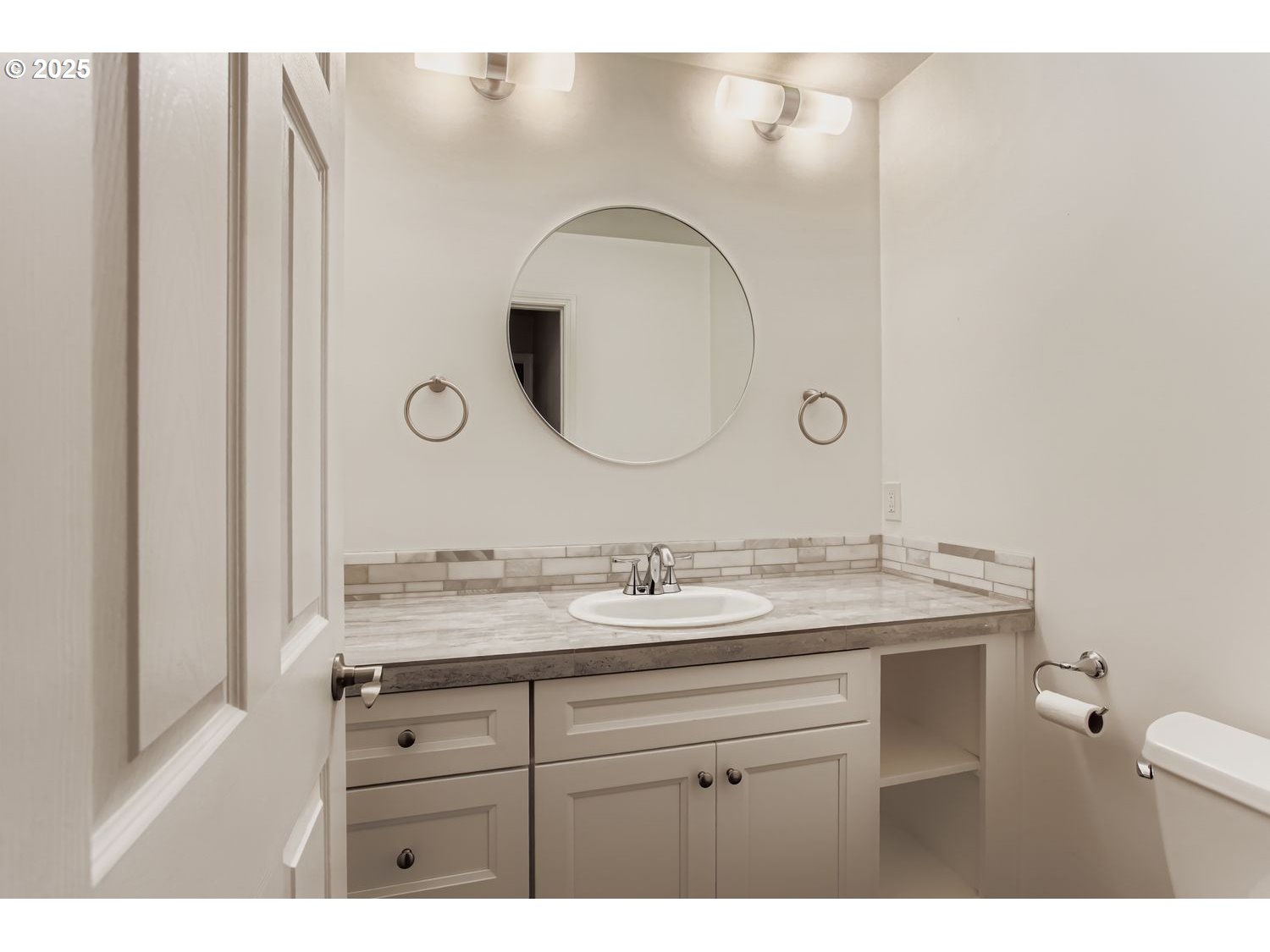 32400 Southwest Estates Court South Wilsonville, OR 97070 - Photo 16 of 41