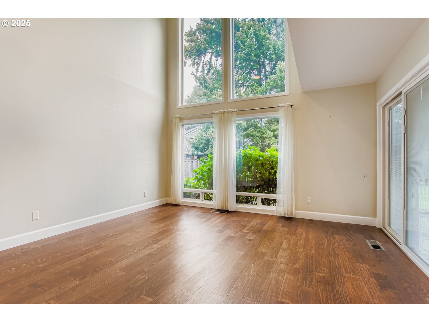 32400 Southwest Estates Court South Wilsonville, OR 97070 - Photo 8 of 41