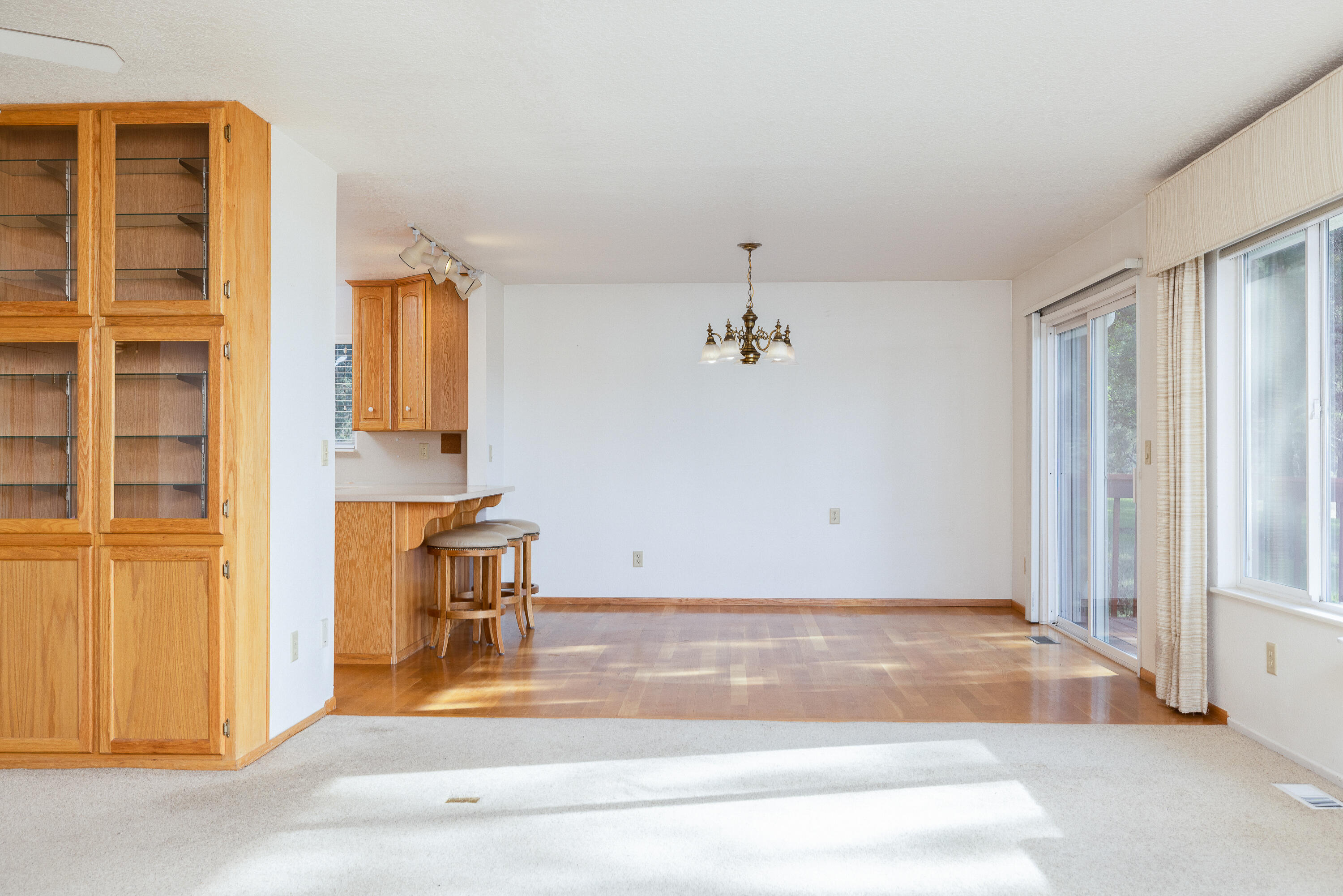 20230 Rogers Road Bend, OR 97703 - Photo 10 of 61 20230 Rogers Rd 15 of 51