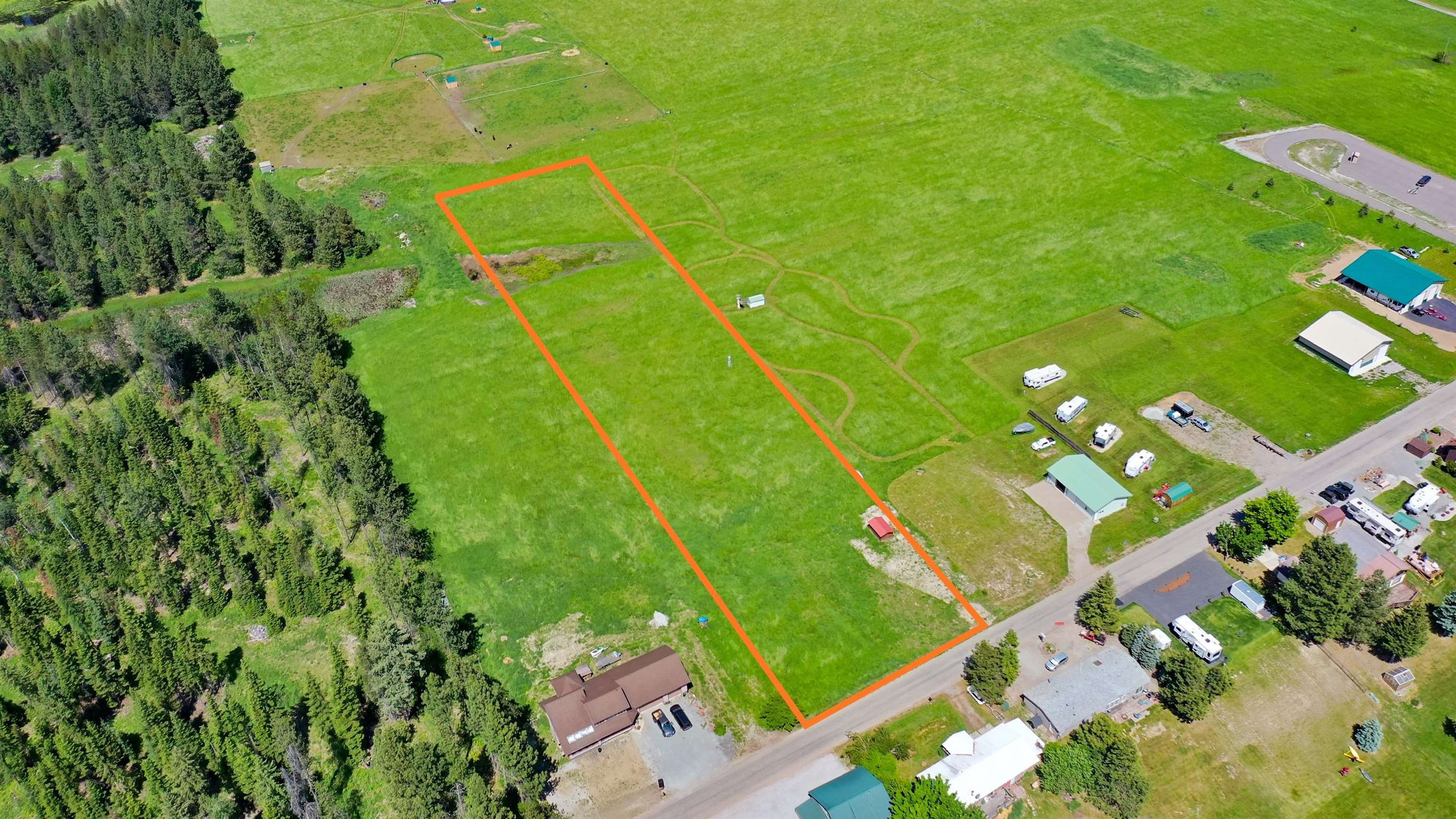 922 Greggs Road Newport, WA 99156 - Photo 3 of 5 Gallery Image 3