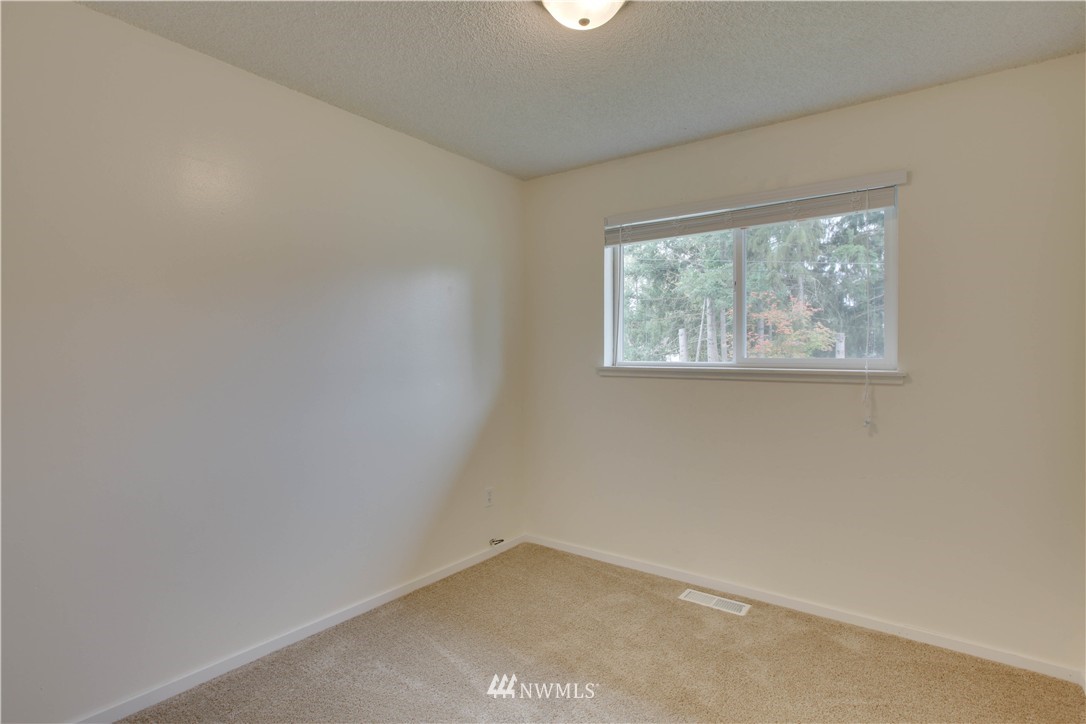 17602 Southeast 121st Place Renton, WA 98059 - Photo 14 of 20 Gallery Image 14