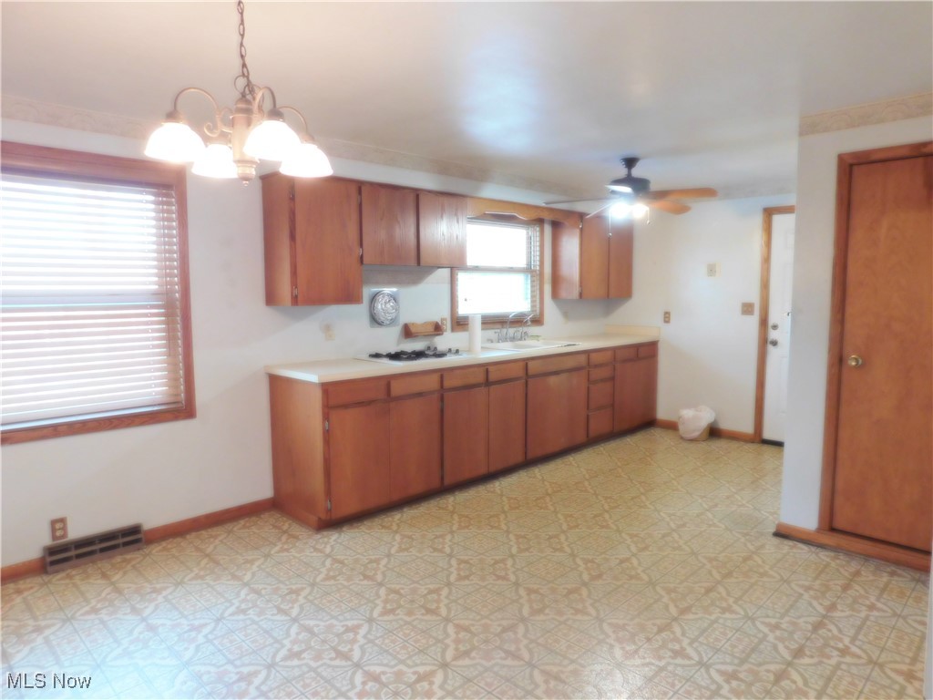 5641 King-Graves Road Fowler, OH 44418 - Photo 10 of 30 Gallery Image 10
