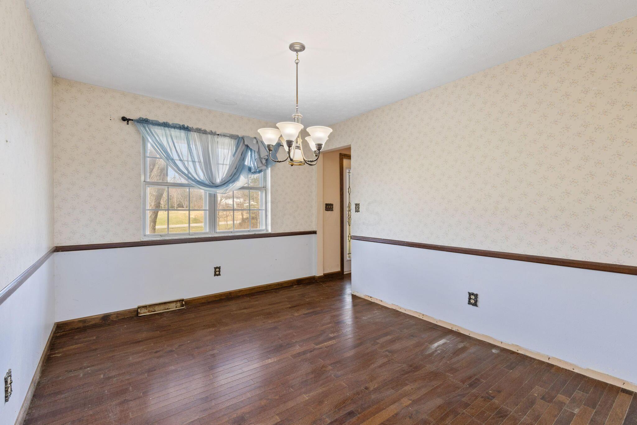 13272 Heimberger Road Northwest Baltimore, OH 43105 - Photo 8 of 32 12-web-or-mls-2024-3-5 13272 Heimberger