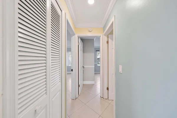 $3,000 | 730 Northwest 1st Avenue, Boynton Beach, FL 33426