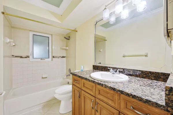 $3,000 | 730 Northwest 1st Avenue, Boynton Beach, FL 33426
