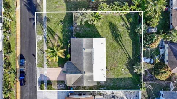 $3,000 | 730 Northwest 1st Avenue, Boynton Beach, FL 33426