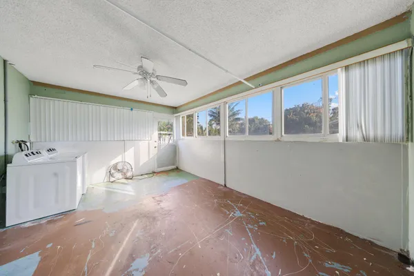 $3,000 | 730 Northwest 1st Avenue, Boynton Beach, FL 33426