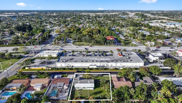 $3,000 | 730 Northwest 1st Avenue, Boynton Beach, FL 33426