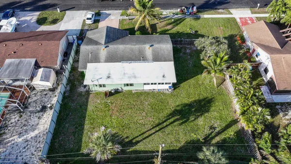 $3,000 | 730 Northwest 1st Avenue, Boynton Beach, FL 33426