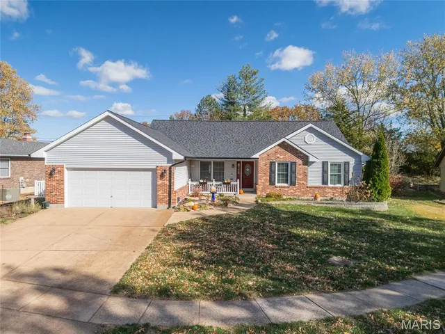 $350,000 | 6820 Copper Falls Court, Oakville, MO 63129