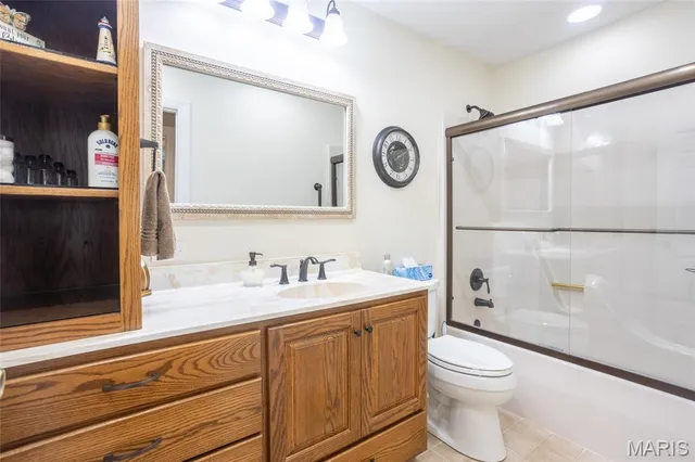 $350,000 | 6820 Copper Falls Court, Oakville, MO 63129