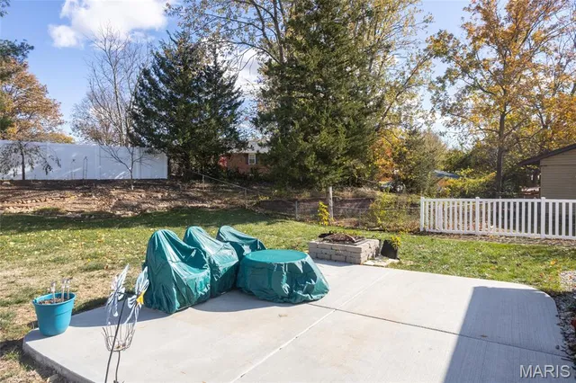 $350,000 | 6820 Copper Falls Court, Oakville, MO 63129