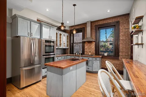 $584,900 | 3629 Russell Boulevard, St. Louis, MO 63110