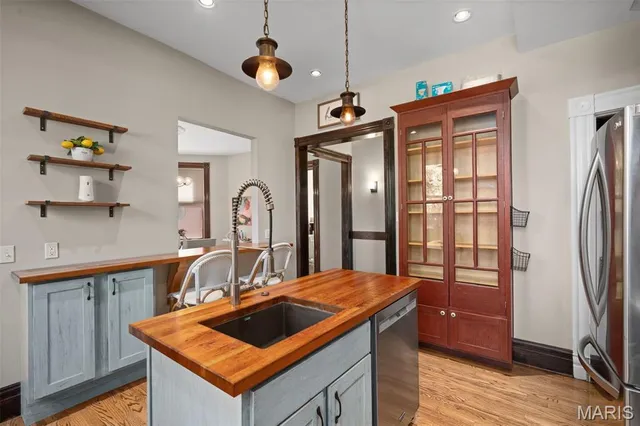 $584,900 | 3629 Russell Boulevard, St. Louis, MO 63110