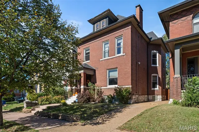 $584,900 | 3629 Russell Boulevard, St. Louis, MO 63110