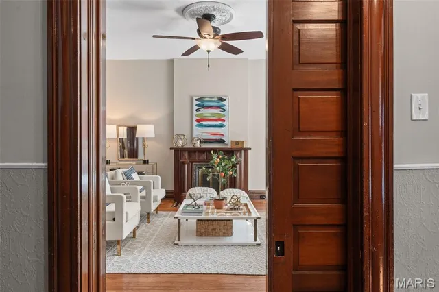 $584,900 | 3629 Russell Boulevard, St. Louis, MO 63110