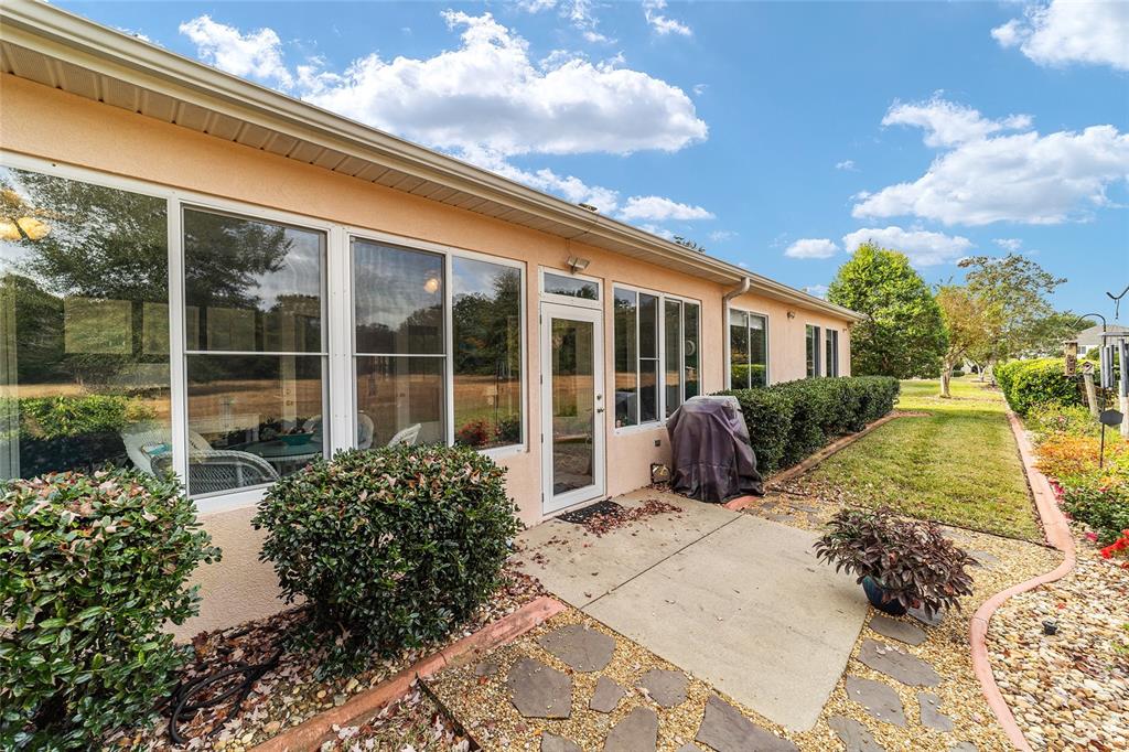 9894 Southeast 138th Loop Summerfield, FL 34491 - Photo 9 of 74