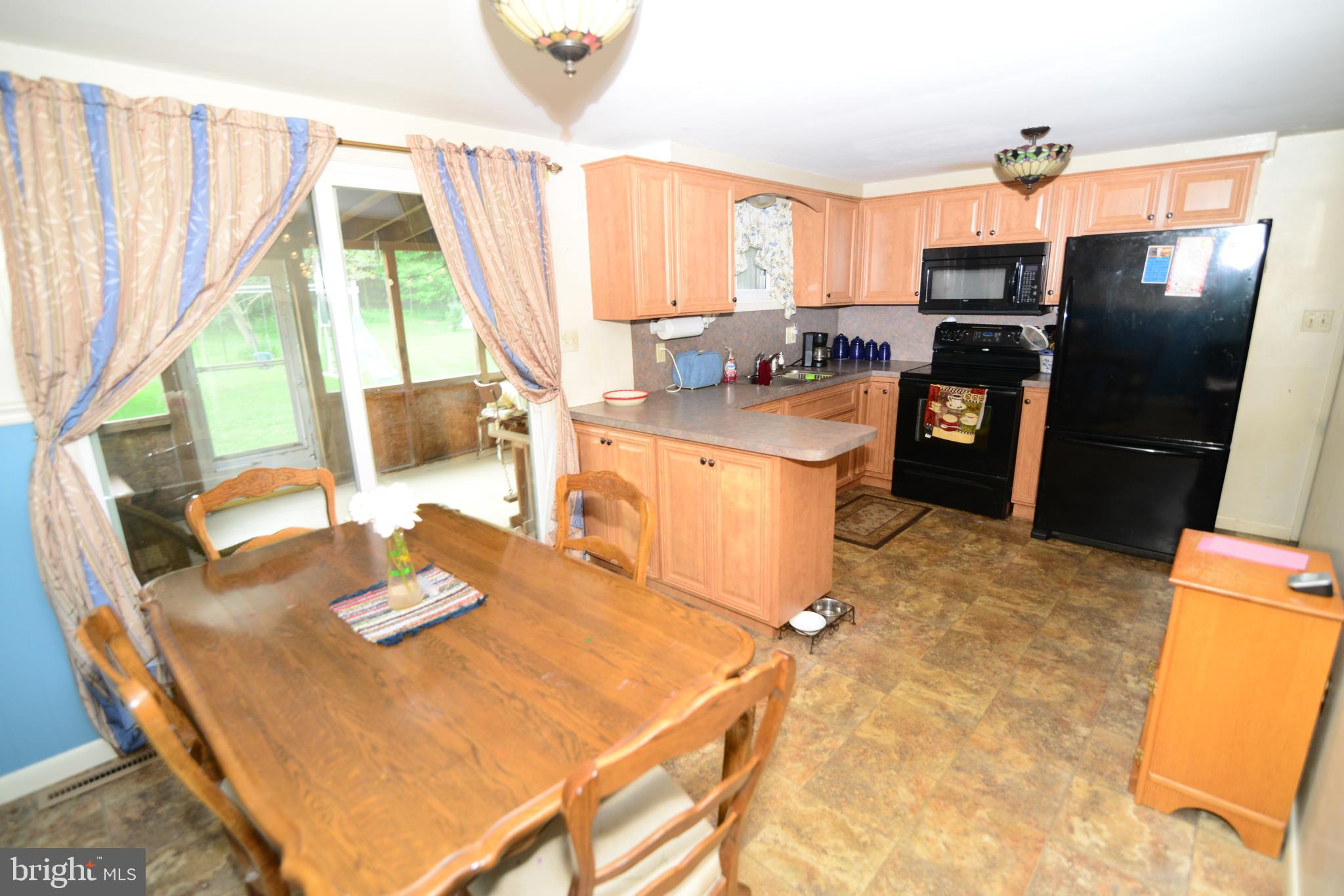 1370 Grandview Road Spring Grove, PA 17362 - Photo 11 of 34 Gallery Image 11