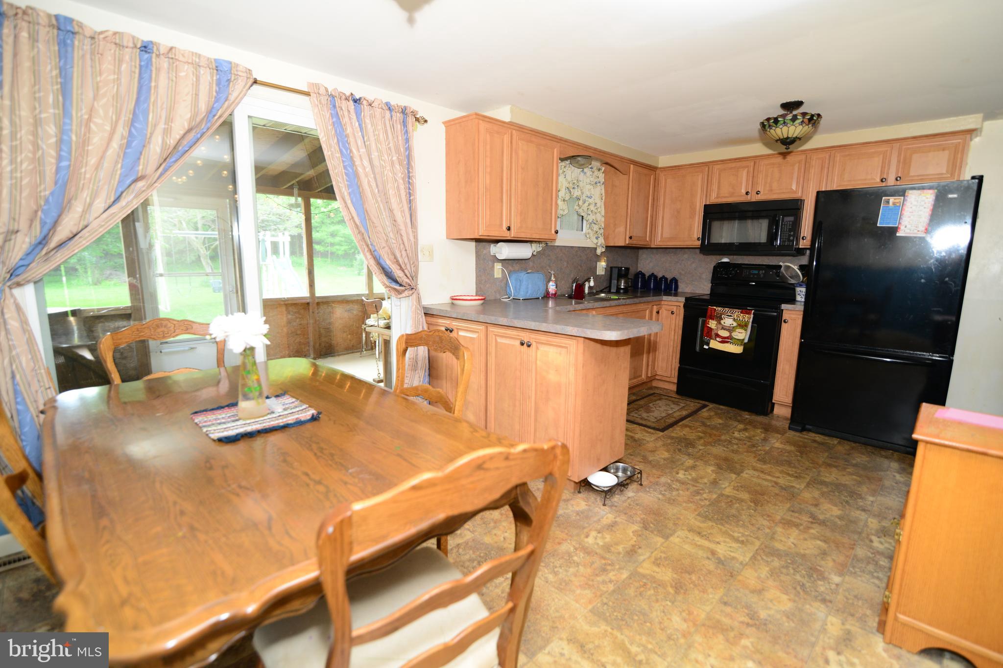 1370 Grandview Road Spring Grove, PA 17362 - Photo 12 of 34 Gallery Image 12
