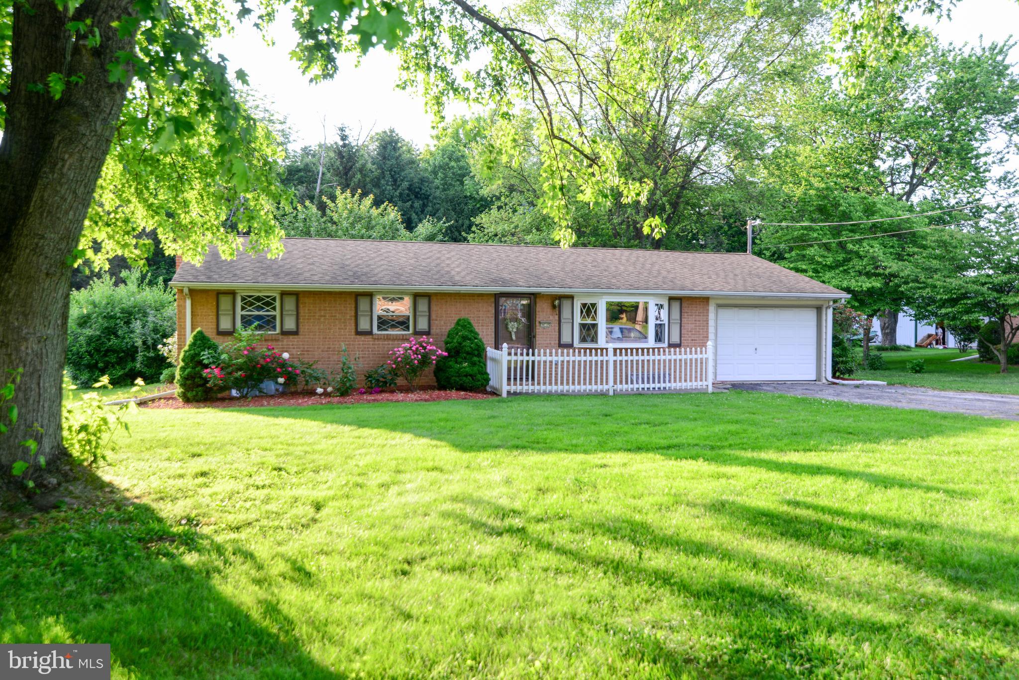 1370 Grandview Road Spring Grove, PA 17362 - Photo 4 of 34 Gallery Image 4