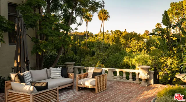 $49,999 | 356 St Pierre Road, Los Angeles, CA 90077