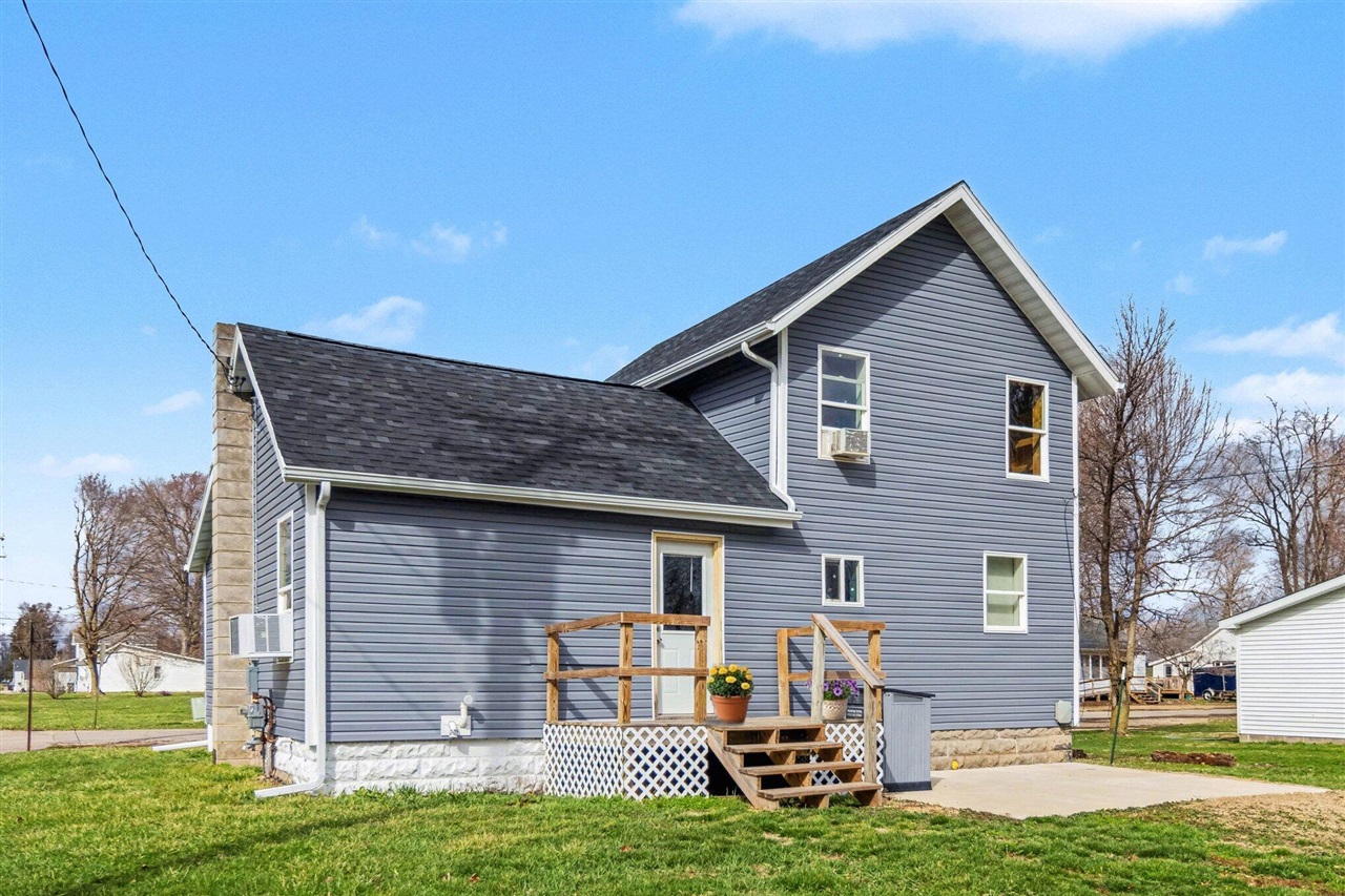202 East Arbor Street Marcellus, MI 49067 - Photo 2 of 18