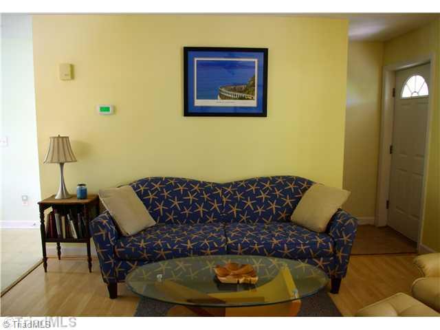 3525 Baxter Road Southeast Winston-Salem, NC 27107 - Photo 9 of 16 Living Room.
