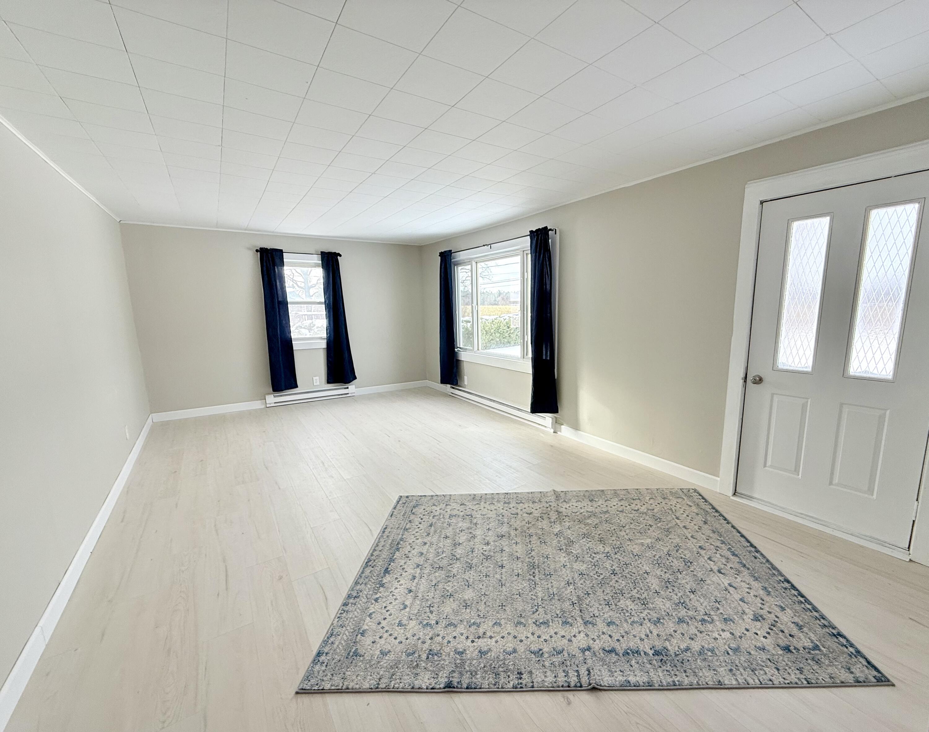 248 Ratta Road Chazy, NY 12921 - Photo 5 of 19 Living room
