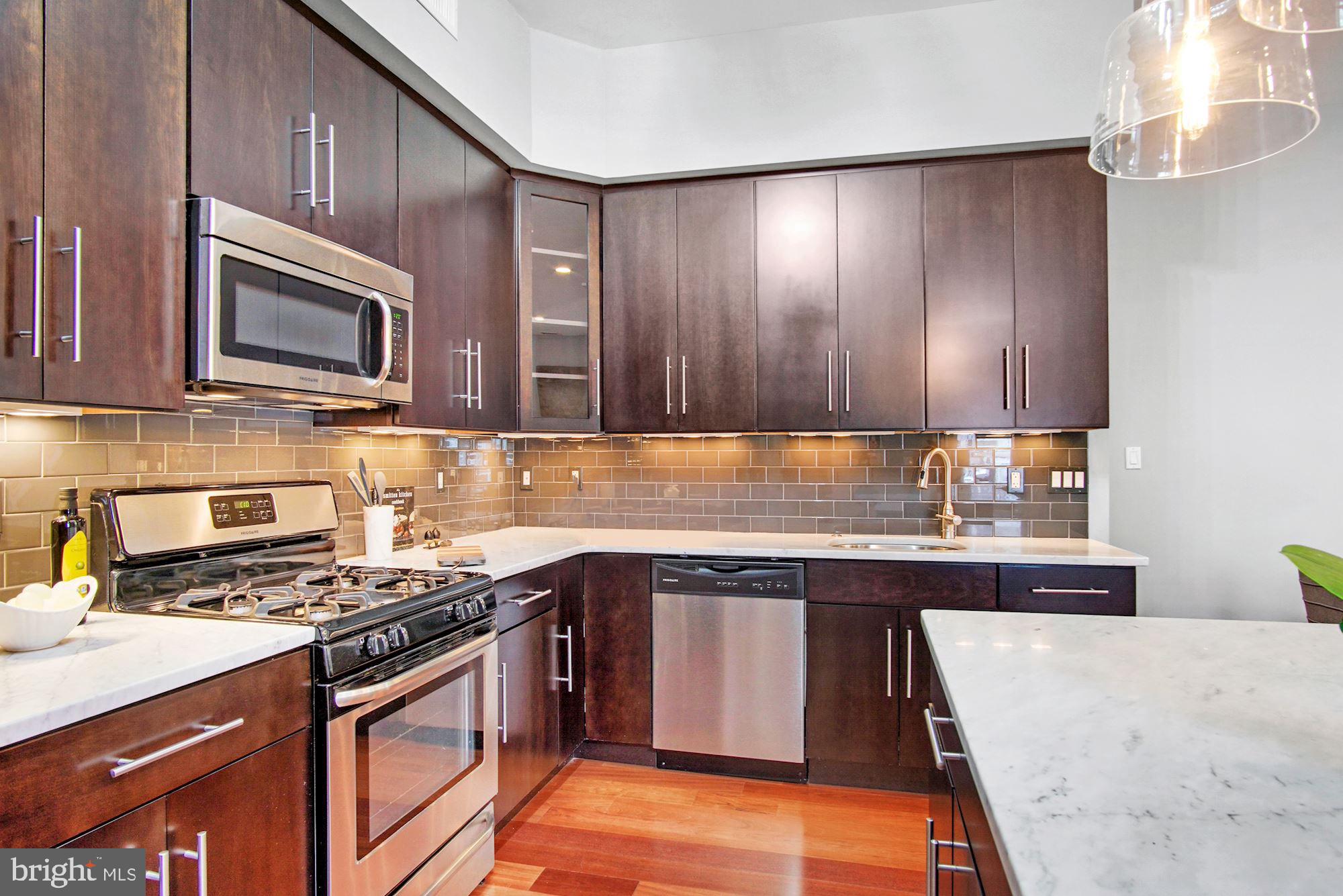 762 Park Road Northwest, Unit 7 Washington, DC 20010 - Photo 6 of 18 Stainless Steel Appliances
