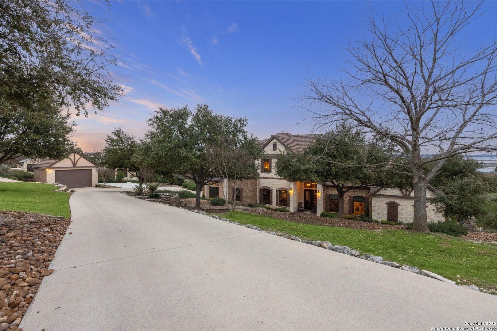 242 Saga Street Spring Branch, TX 78070 - Photo 9 of 44 Gallery Image 9