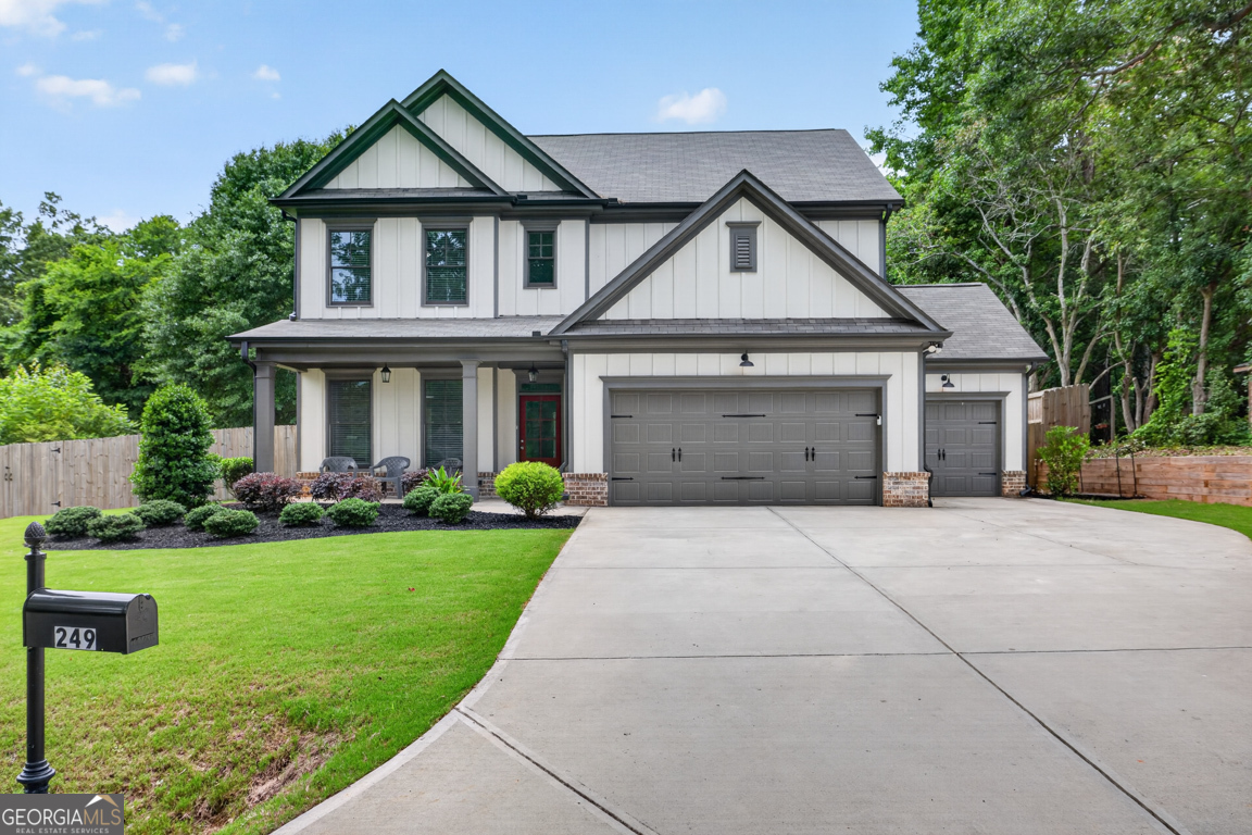 249 Borders Street Jefferson, GA 30549 - Photo 3 of 60