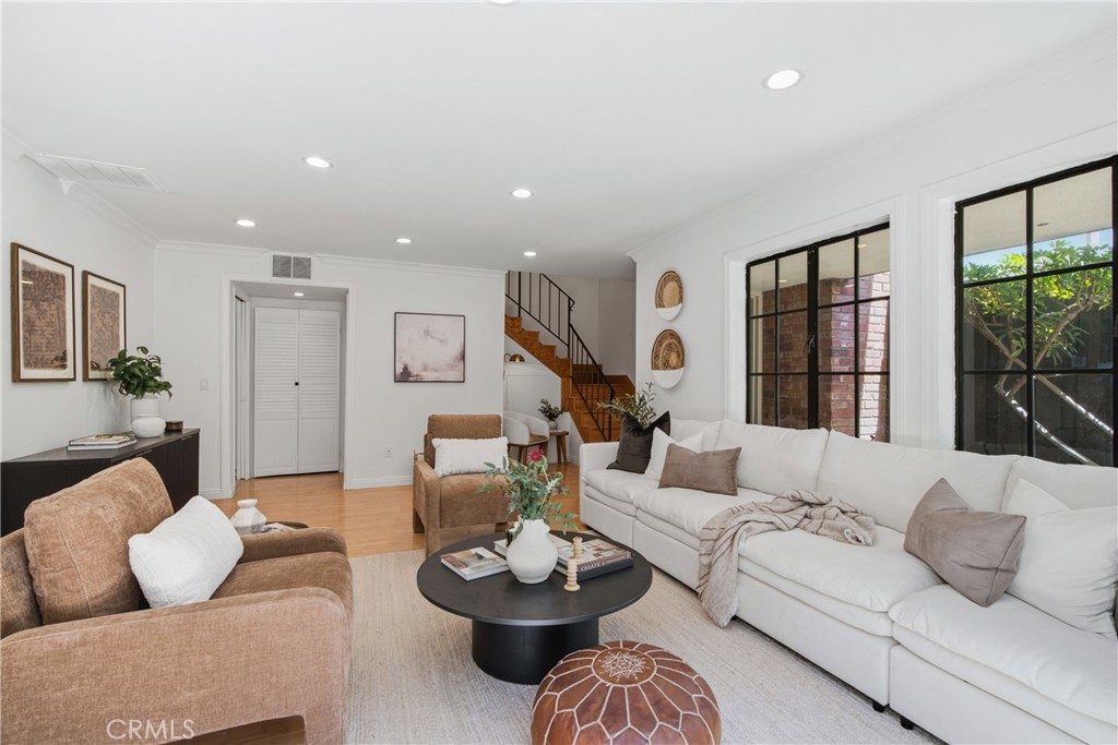 1429 Valley View Road, Unit 32 Glendale, CA 91202 - Photo 8 of 35
