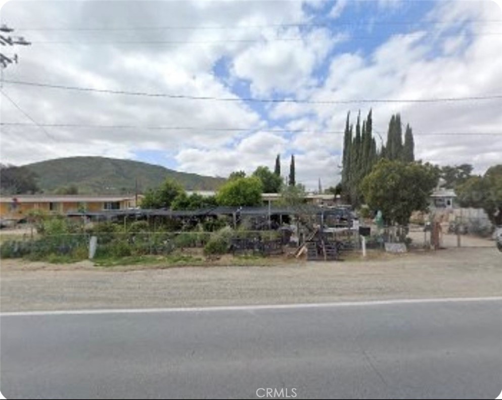 26635 Winchester Road Hemet, CA 92545 - Photo 10 of 10 a view of a terrace with a garden