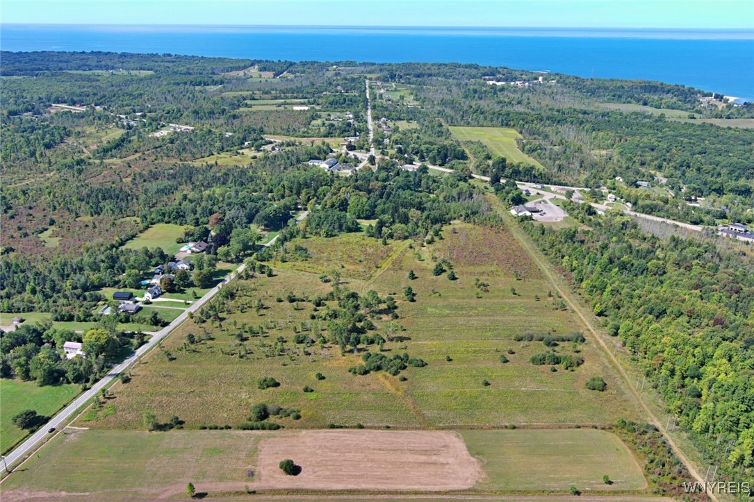 121 Sturgeon Point Road Derby, NY 14047 - Photo 7 of 14