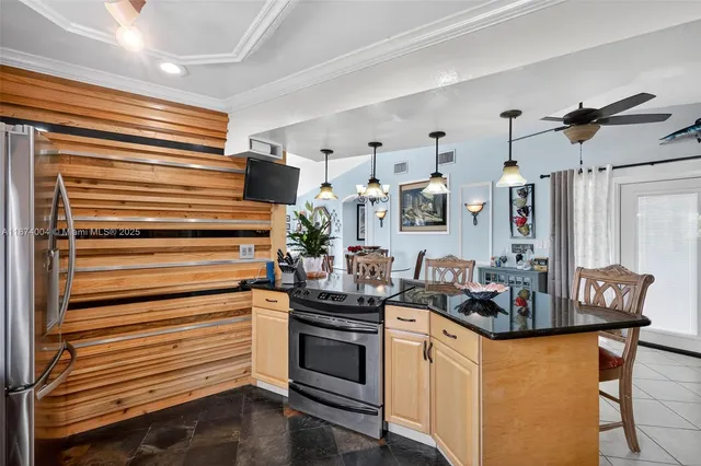 $599,000 | 7120 Wilson Street, Hollywood, FL 33024