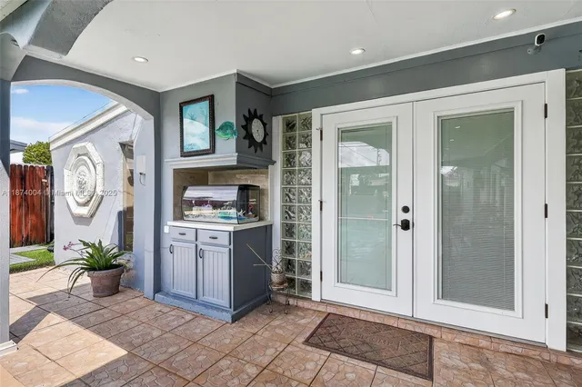 $599,000 | 7120 Wilson Street, Hollywood, FL 33024