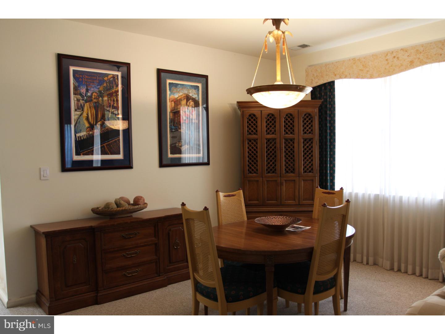32 Coburn Road Pennington, NJ 08534 - Photo 4 of 19