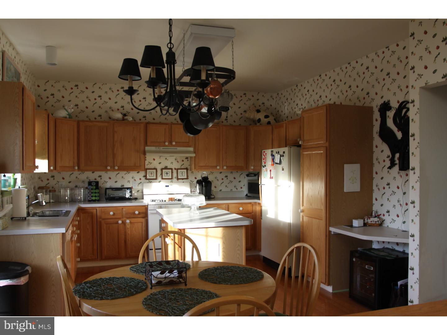 32 Coburn Road Pennington, NJ 08534 - Photo 6 of 19