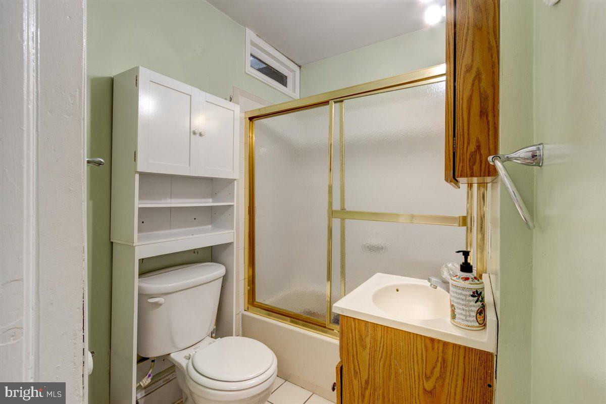 904 Rittenhouse Street Northwest Washington, DC 20011 - Photo 13 of 31