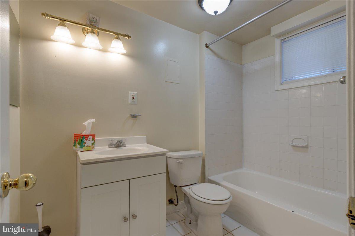 904 Rittenhouse Street Northwest Washington, DC 20011 - Photo 26 of 31