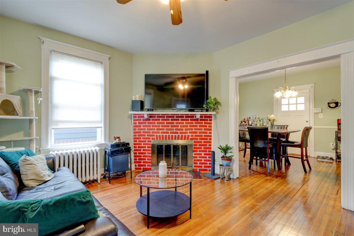 904 Rittenhouse Street Northwest Washington, DC 20011 - Photo 5 of 31