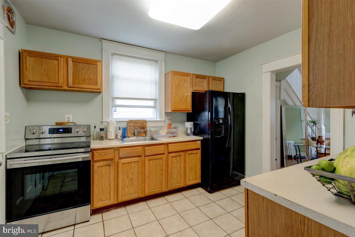 904 Rittenhouse Street Northwest Washington, DC 20011 - Photo 10 of 31