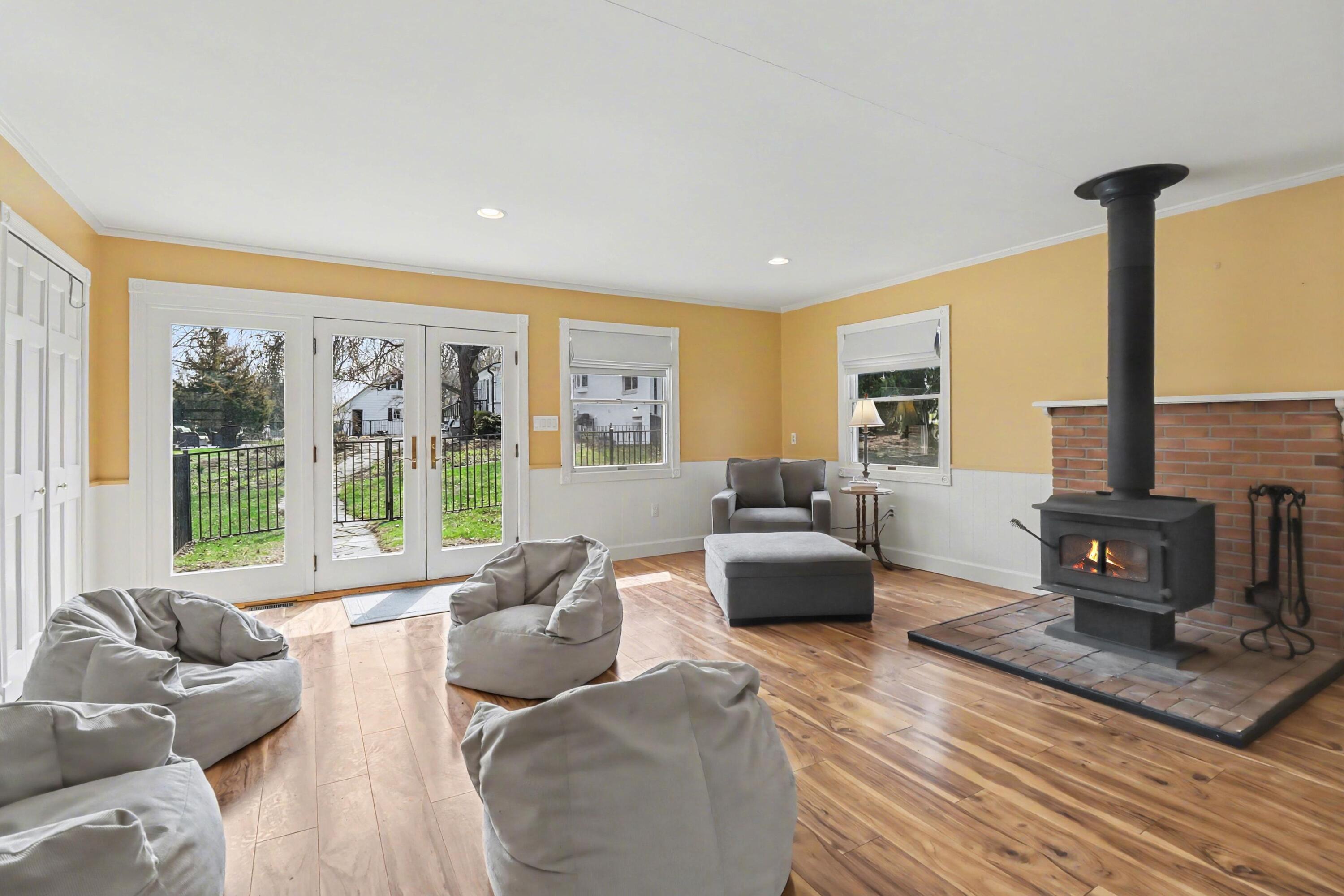 1143 Ellis Road Ypsilanti, MI 48197 - Photo 65 of 84 052_file_4943