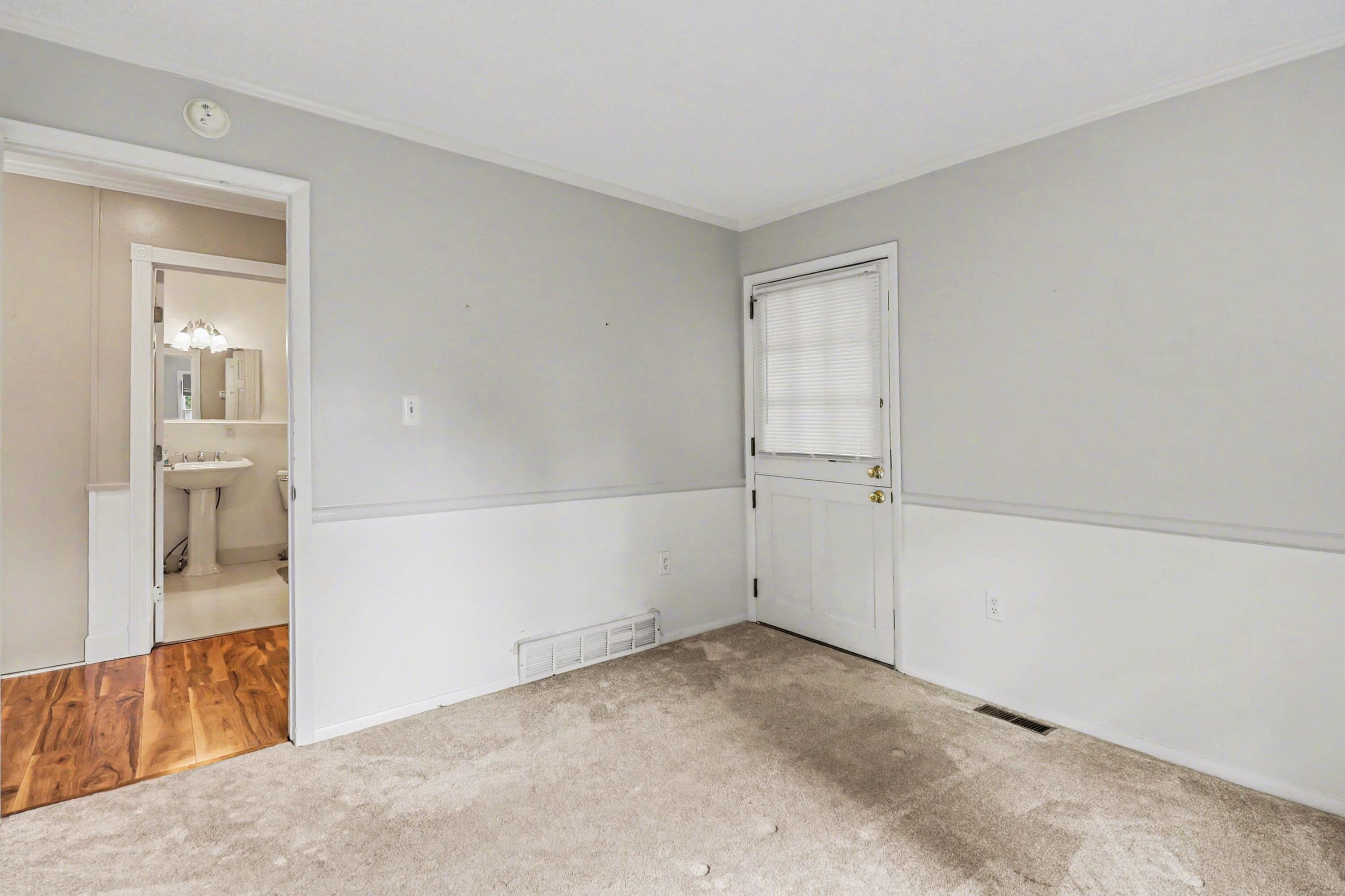 1143 Ellis Road Ypsilanti, MI 48197 - Photo 69 of 84 060_file_3034