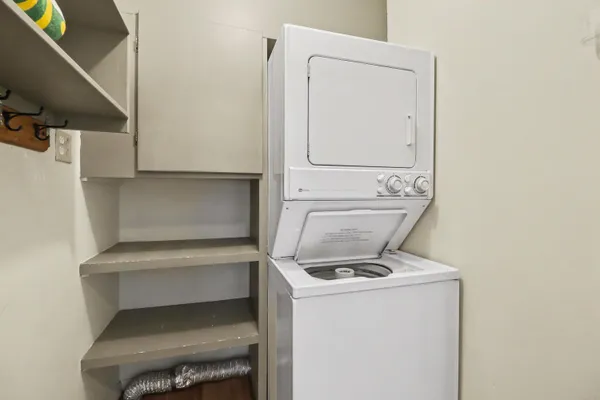 $949,000 | 1143 Ellis Road, Ypsilanti, MI 48197